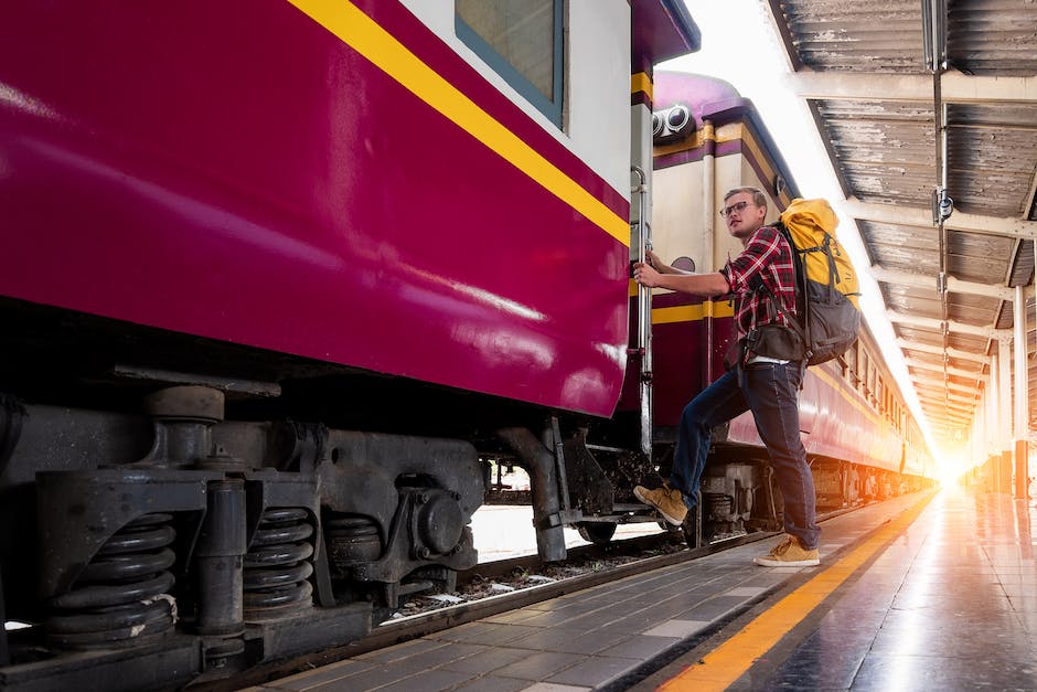 Mit B96 fahren: Züge, Regionalbahnen, Busse, Straßenbahnlinien