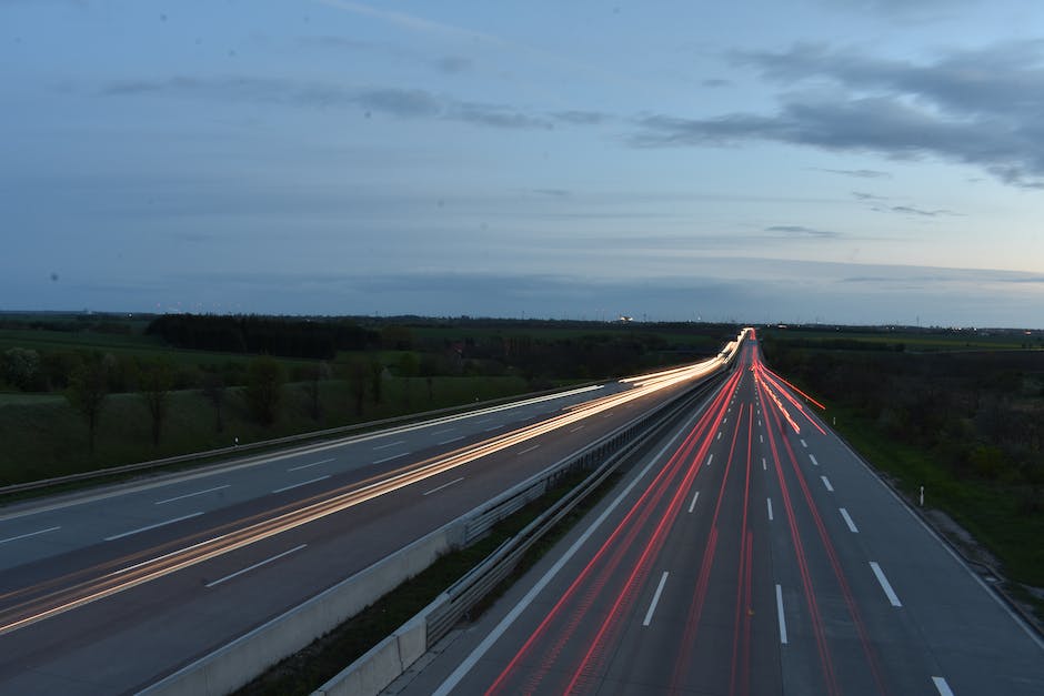  Geschwindigkeitsbegrenzung auf unbegrenzten Autobahnen